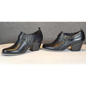 BareTraps Womens Black Block Heel Ankle Boots Shooties Buckle Detail Size 5.5